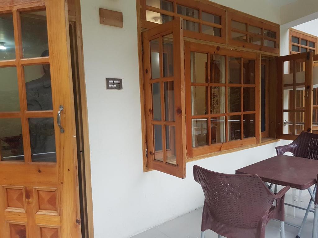 Heaven Rose Hotel Khanian photo 2