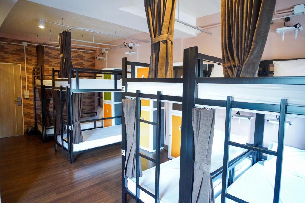 Номер (Кровать в общем 8-местном номере для мужчин и женщин), Urban Hostel Bangkok