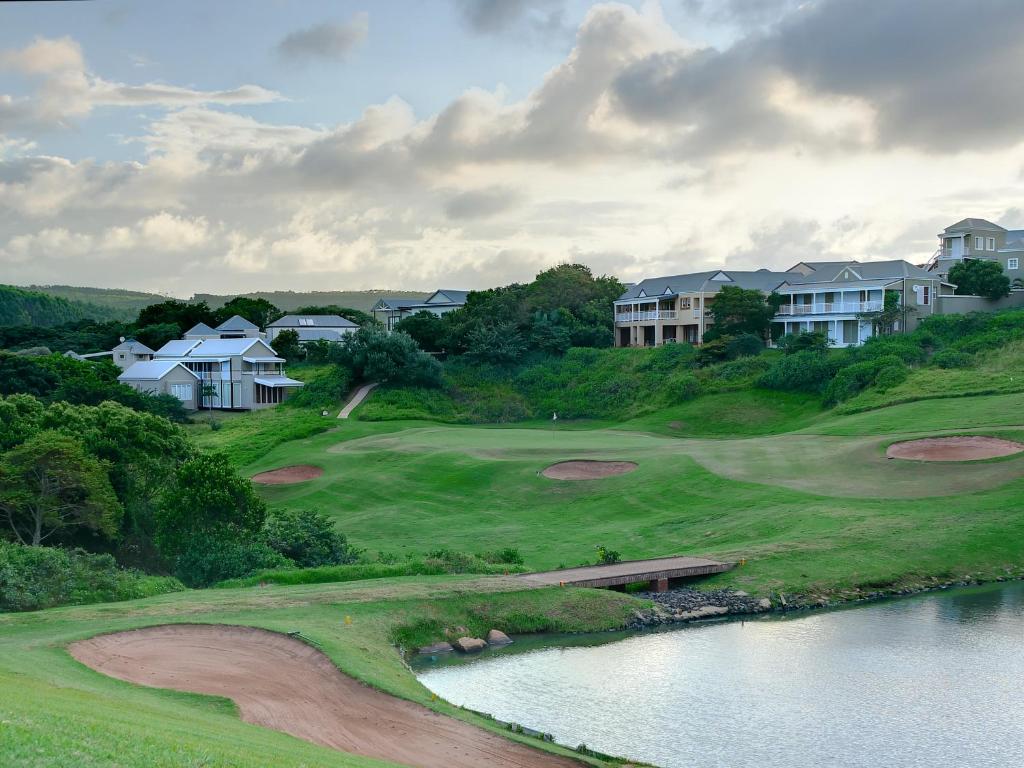Apartments on The Eighteenth at Prince's Grant Golf Estate photo 2