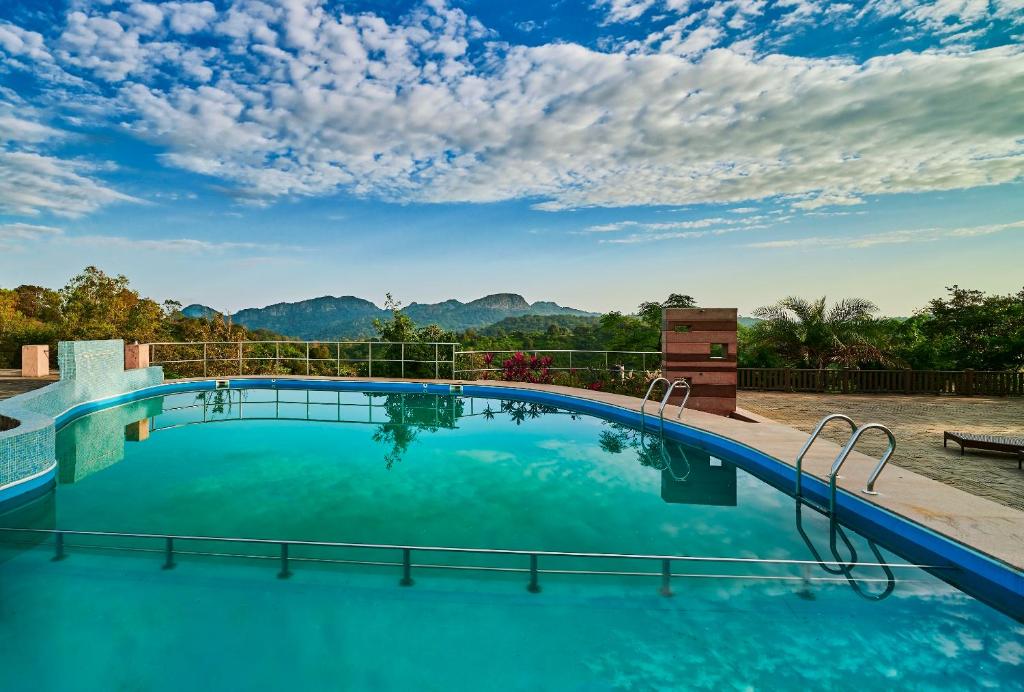 Sterling Mount Abu photo 2