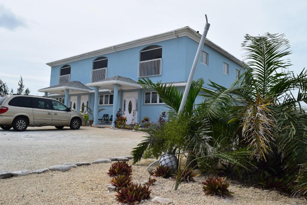 Royal Hideaway photo 1