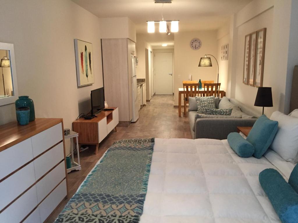 URBANA SUITES & STUDIOS 440 photo 3