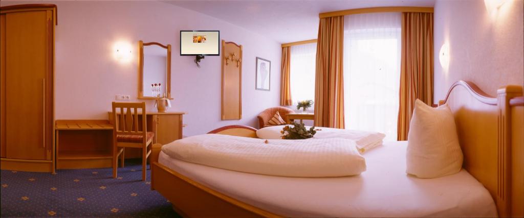 Двухместный (Улучшенный двухместный номер с 1 кроватью), Wohlfühlhotel Berg Heil