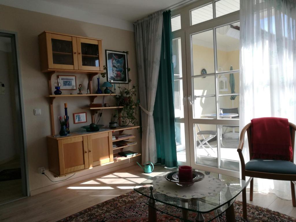 2-Zimmer Ferienwohnung im Zentrum von Binz photo 2