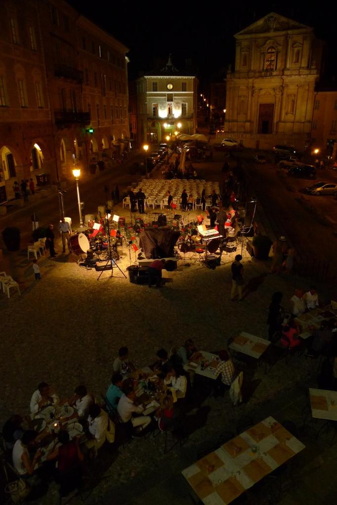 Antico Palazzo - Tap to explore photos