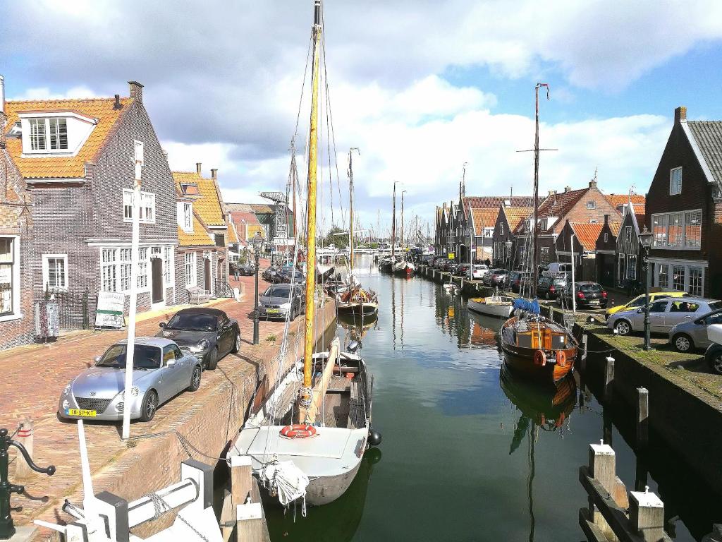 The Dutch Buoy photo 3
