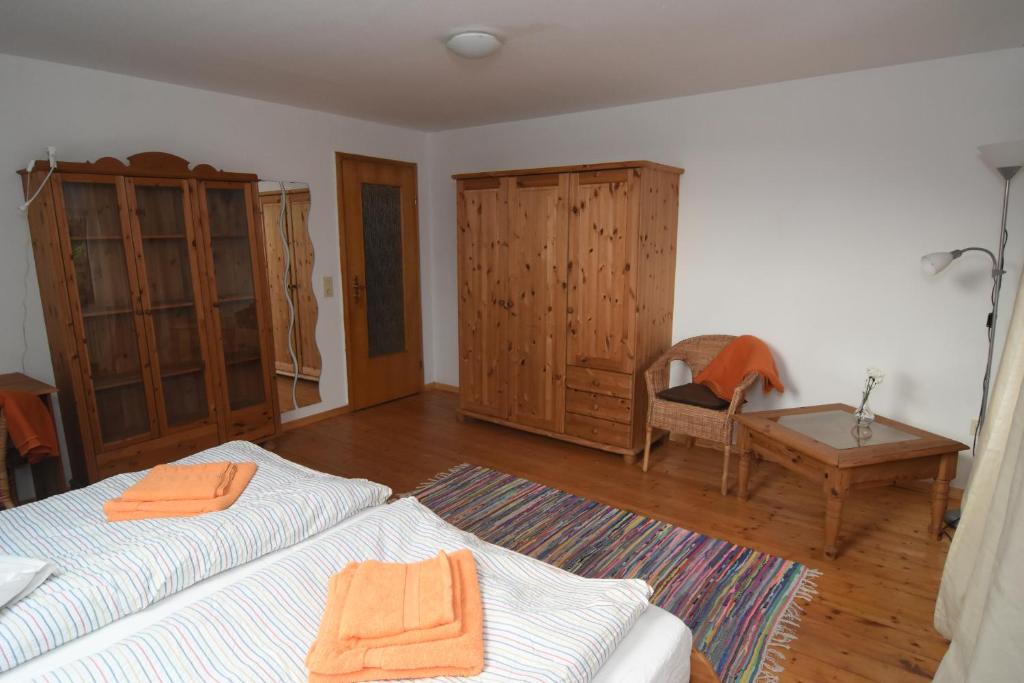 Ferienwohnung in herrlicher Waldrandlage photo 2