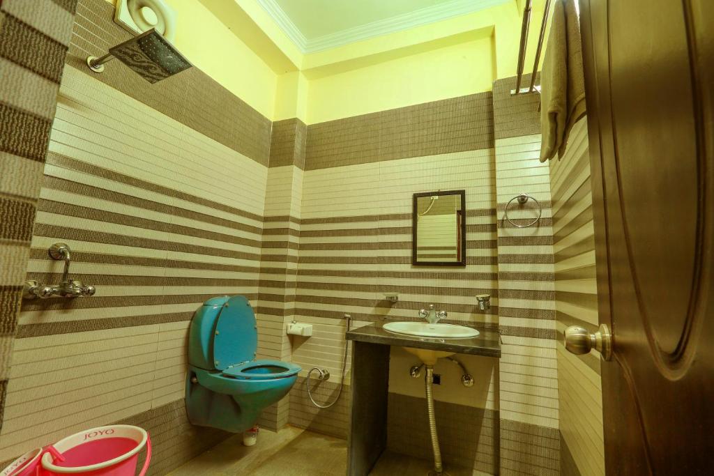 Двухместный (Улучшенный двухместный номер с 1 кроватью), Raj Resort Rishikesh
