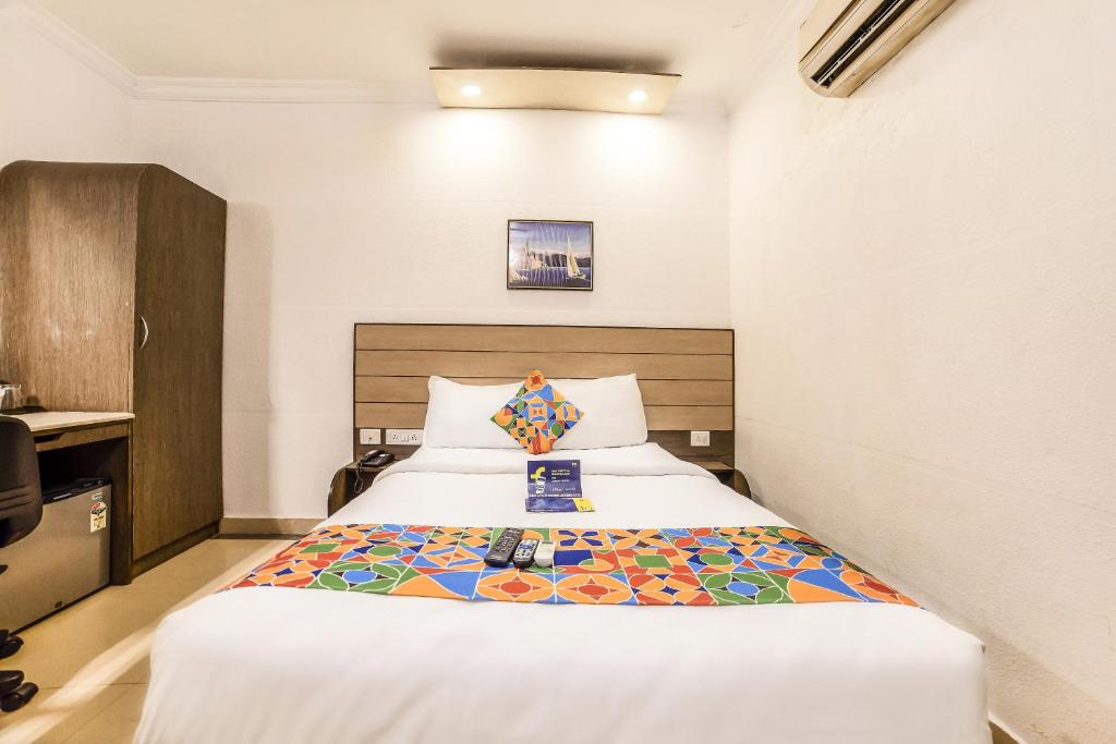 Двухместный ((Sanitised)  Deluxe Double Room), FabHotel Flamingo Anna Nagar