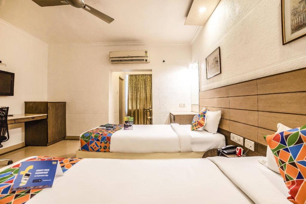 Двухместный ((Sanitised) Superior Twin Room), FabHotel Flamingo Anna Nagar