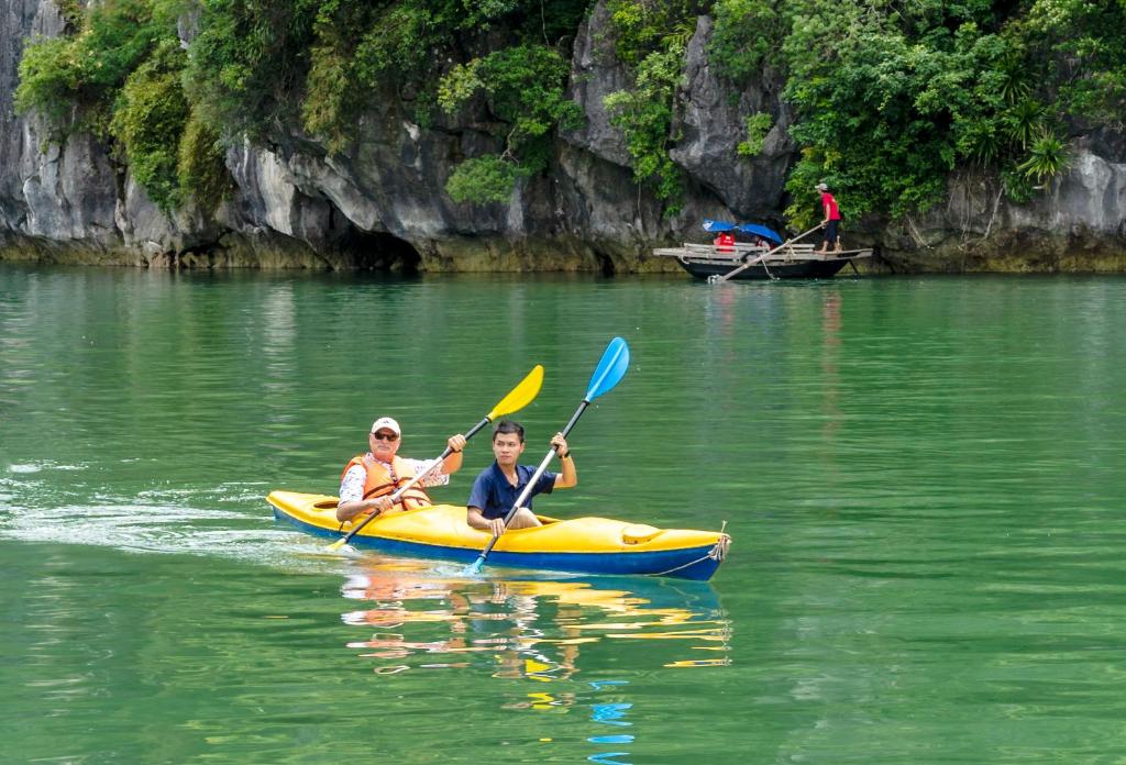 Du thuyền Fantasea Adventures 