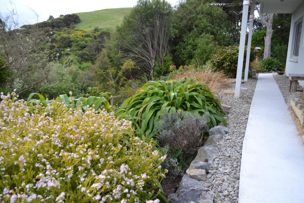 Treetops B&B photo 1