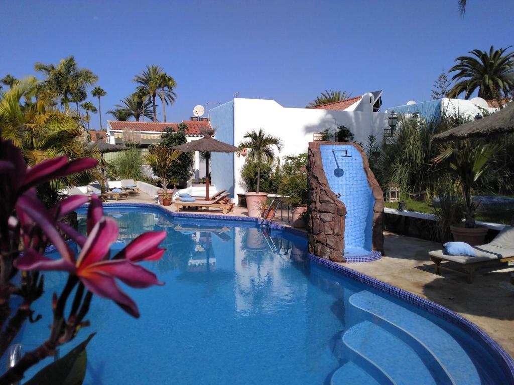 Birdcage Gay Men Resort and Lifestyle Hotel photo 3