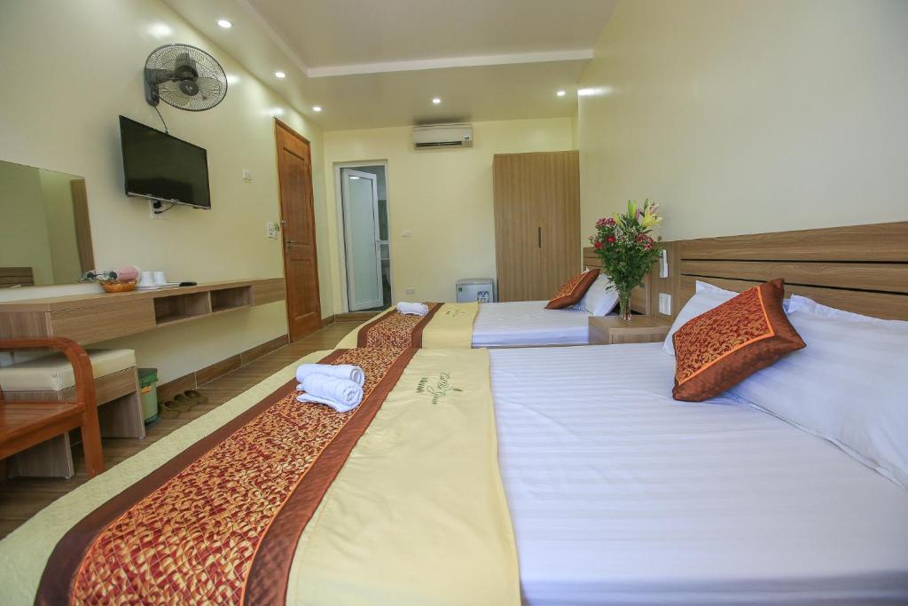 Семейный (Семейный номер с видом на горы), Cat Ba Green Hotel