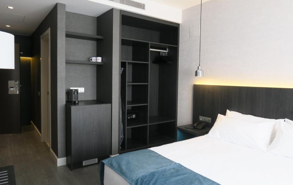 Двухместный (Стандартный двухместный номер с 1 кроватью), HG City Suites Barcelona
