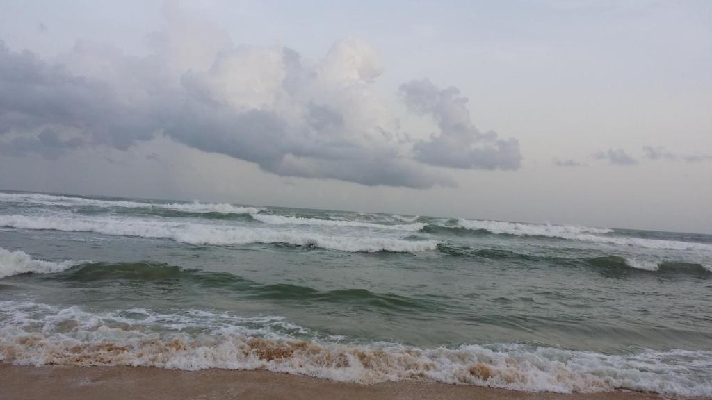 Ocean on house photo 3