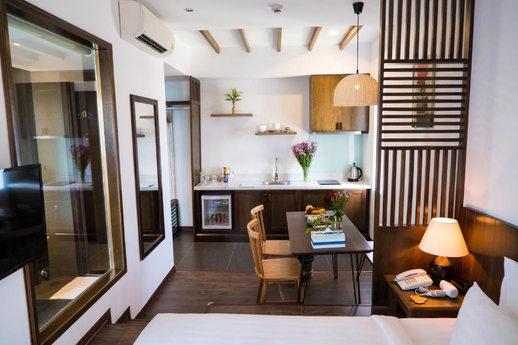 Студио (Номер-студио с кроватью размера «king-size»), Santori Hotel Da Nang Bay