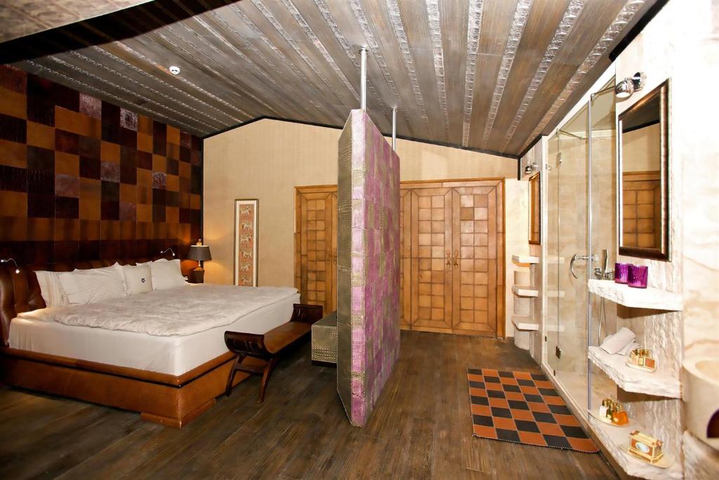 Апартаменты (VIP-апартаменты - «Сафари»), Royal Castle Design & Spa Hotel