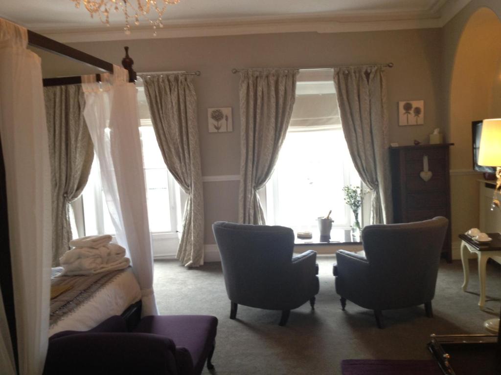 The Castle House Luxury Bed & Breakfast - Tap to explore photos