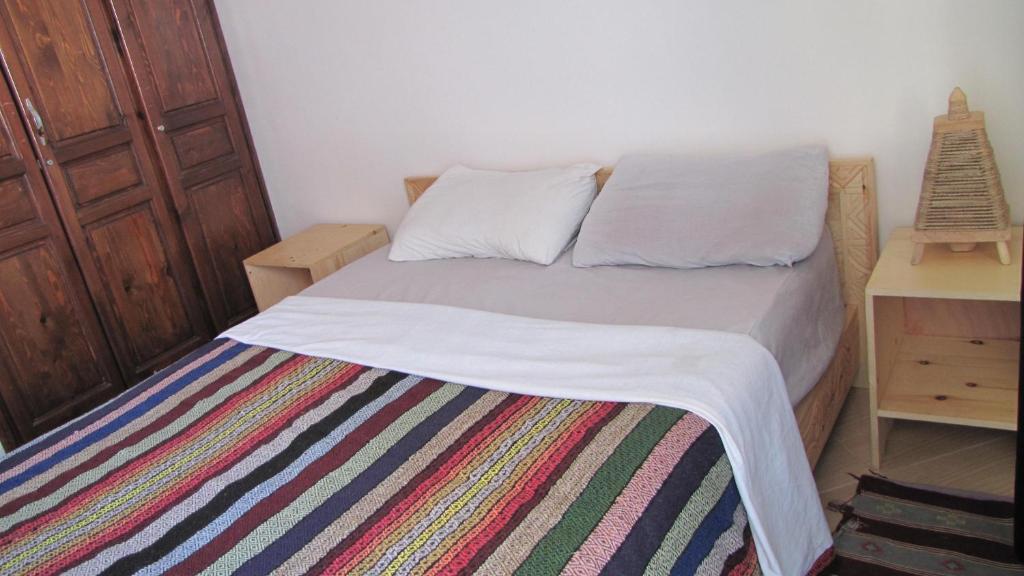 Двухместный (Двухместный номер с 1 кроватью и балконом), Surf & Travel Hostel