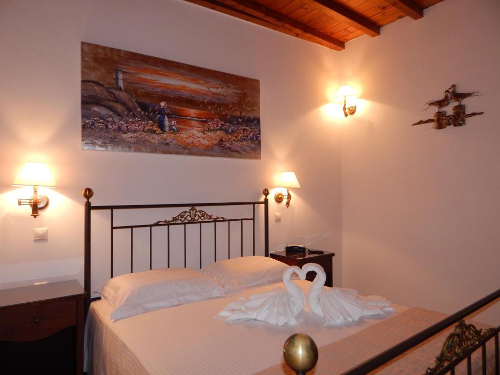 Tinos Suites & Apartments photo 4