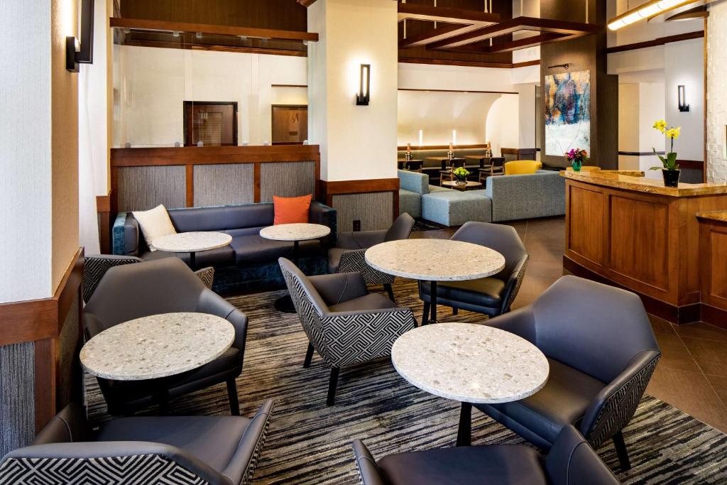 Hyatt Place Dallas Park Central photo 2