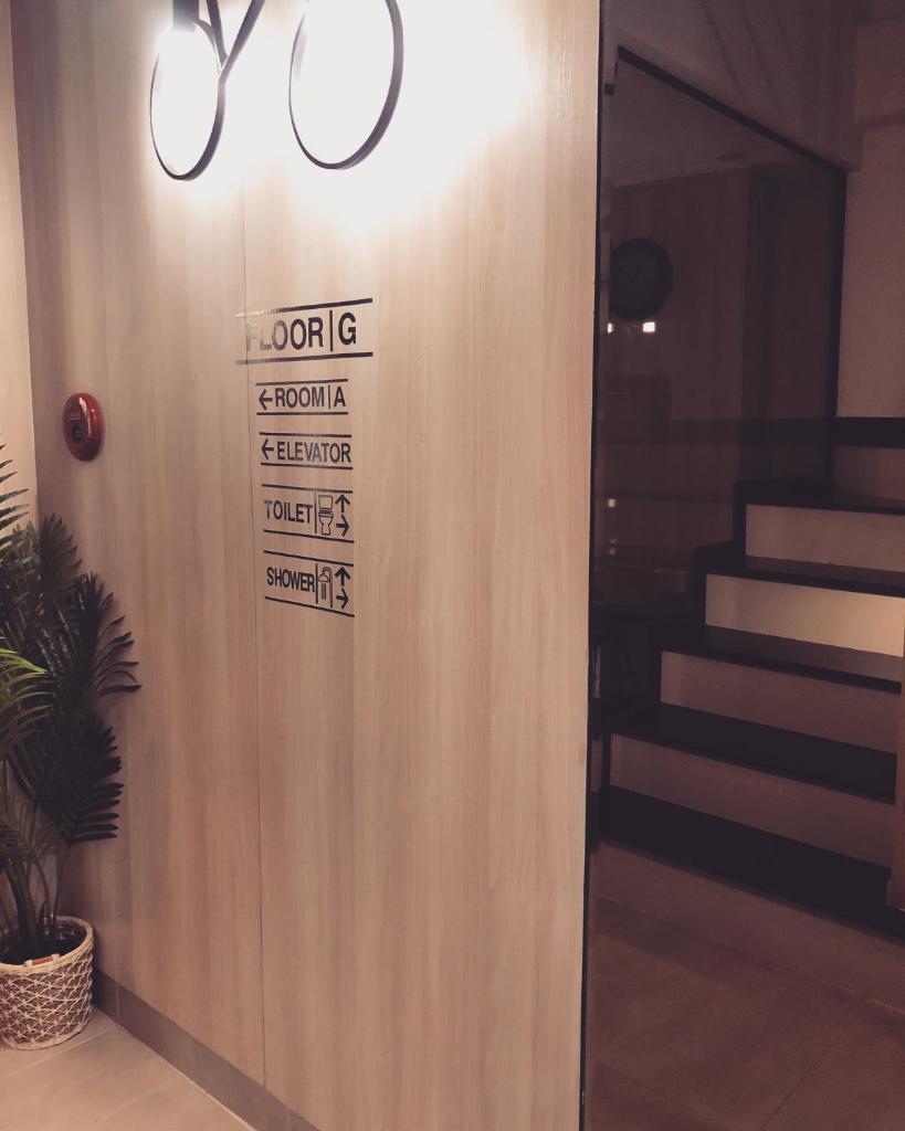 Toi's Travel Home Central