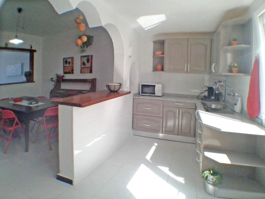 Front Beach House For Relax photo 3