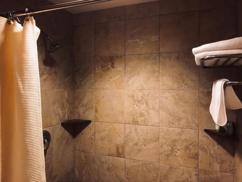 Heathman Lodge photo 2