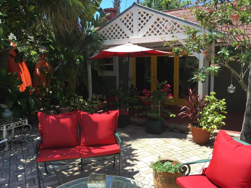 Sea Breeze Manor Inn image