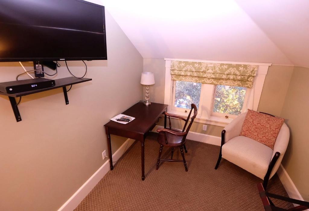 Двухместный (Номер «Уютный уголок» (№ 6)), Arroyo Vista Inn