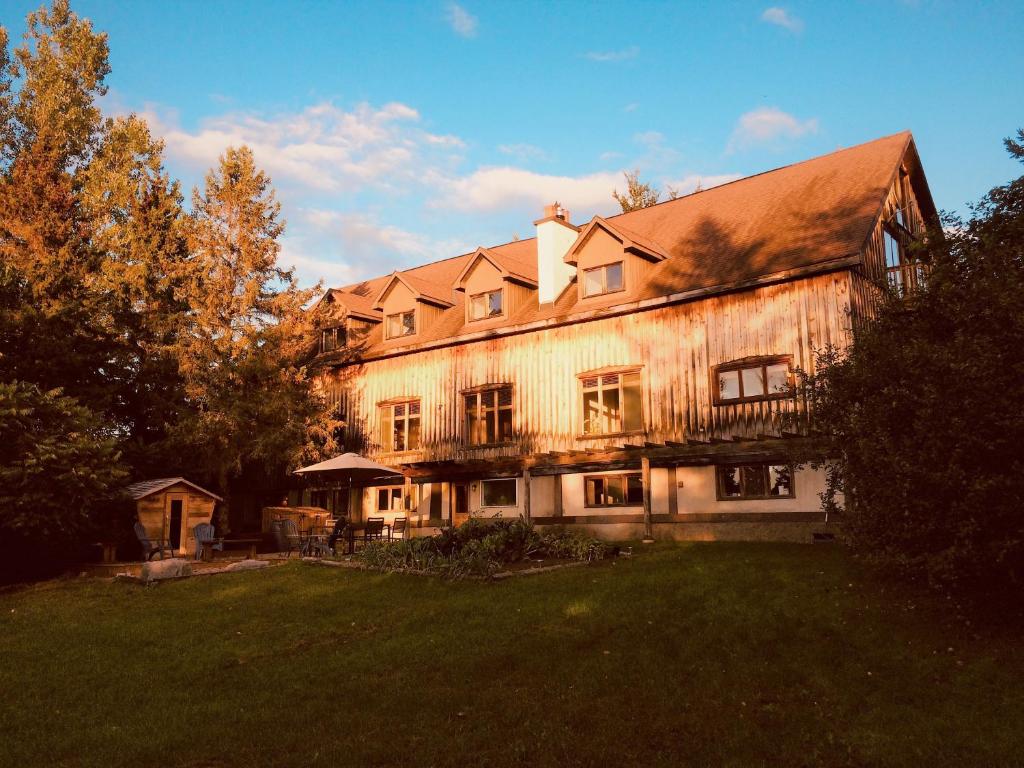 La Grange Country Inn photo 1