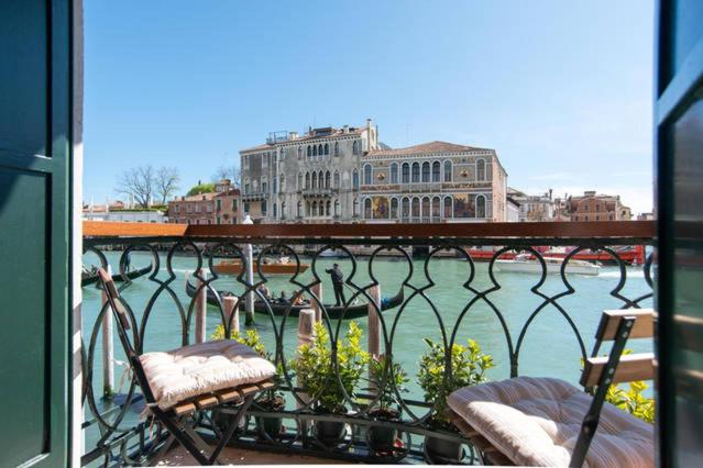 Casa Zucchi | Grand Canal Apartment