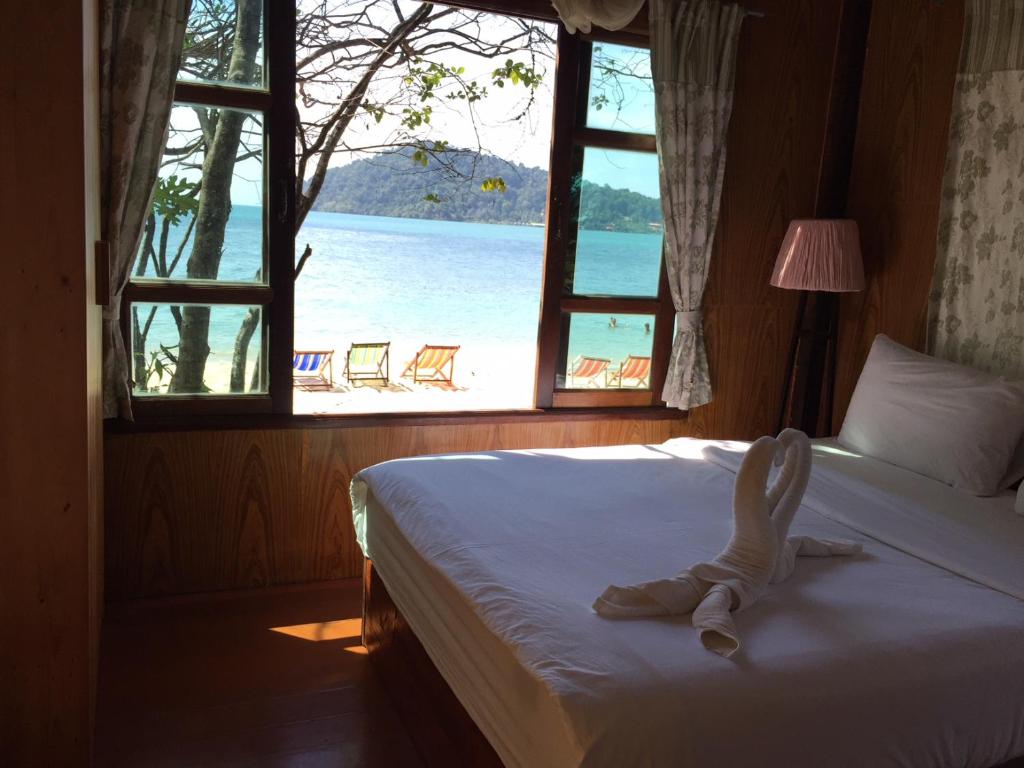Номер (Бунгало с видом на море), Отель Bangbaobeach Resort
