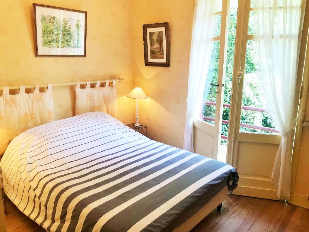 Maison Familiale 4 Chambres au Calme XAVIER 62 photo 3
