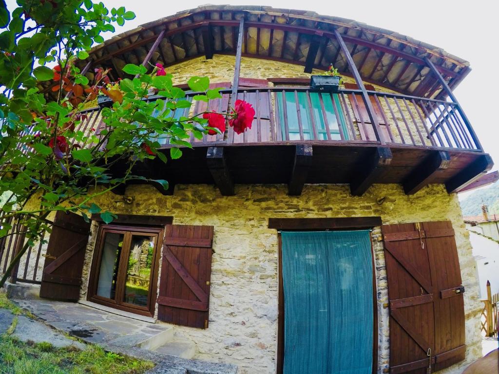 ViviMontagna Katherina photo 2
