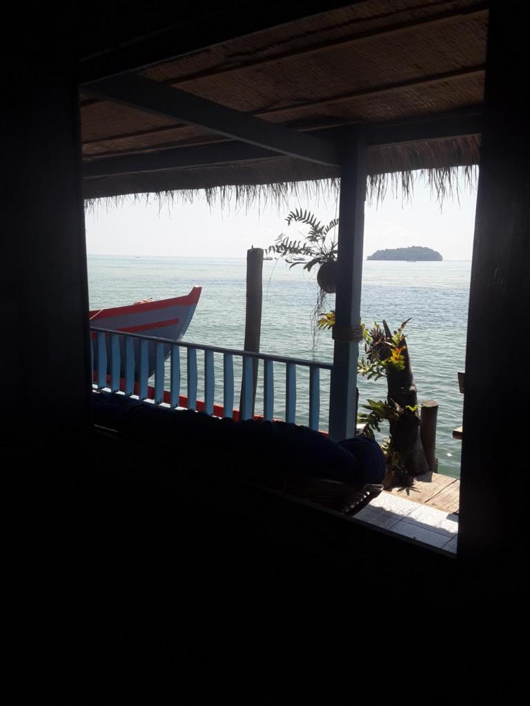 Firefly Beach Guesthouse & Bar Restaurant Koh rong - Tap to explore photos