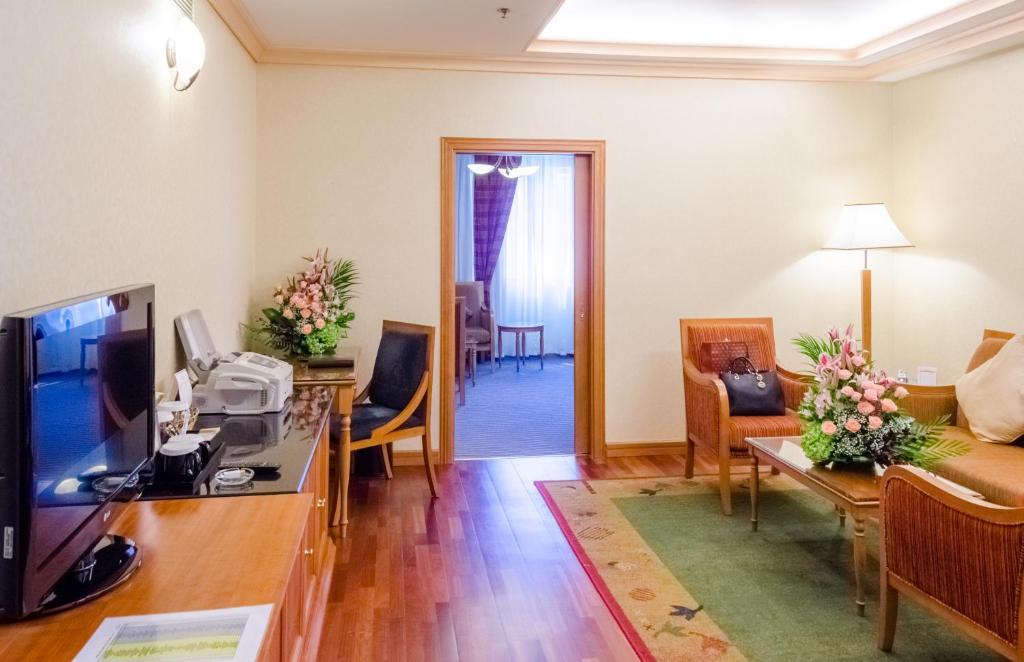 Сьюит (Люкс Avenue), Отель Avenue Hotel Dubai