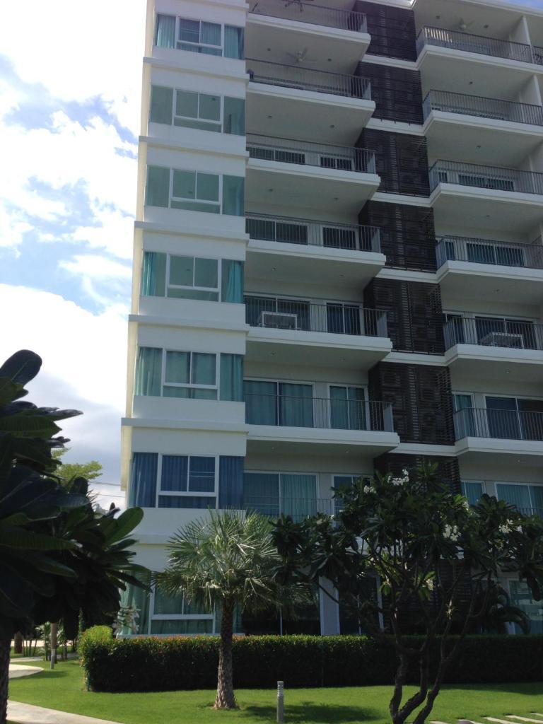 The Sea Condominium photo 3