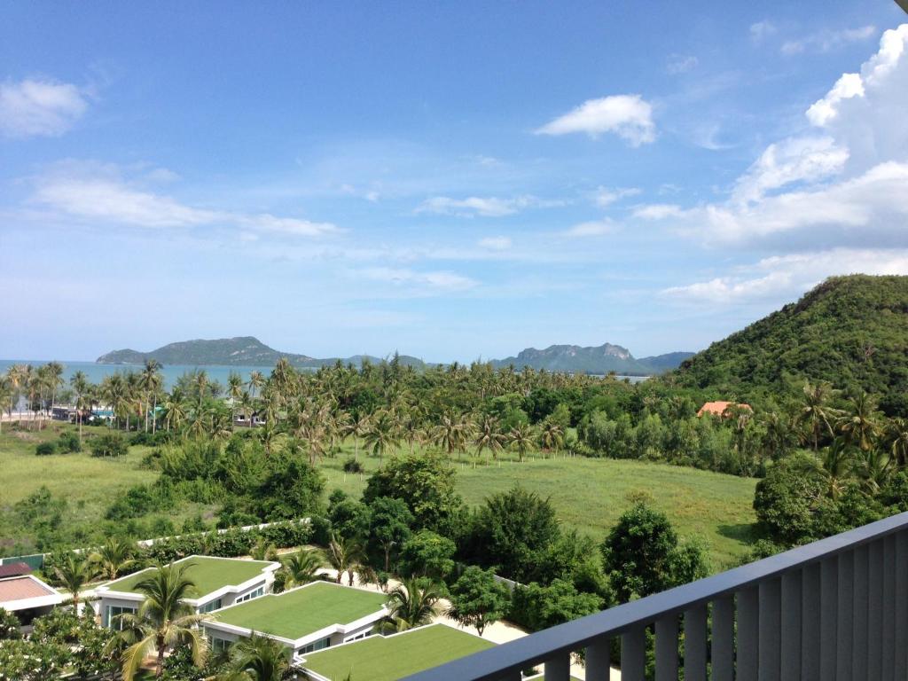 The Sea Condominium photo 1
