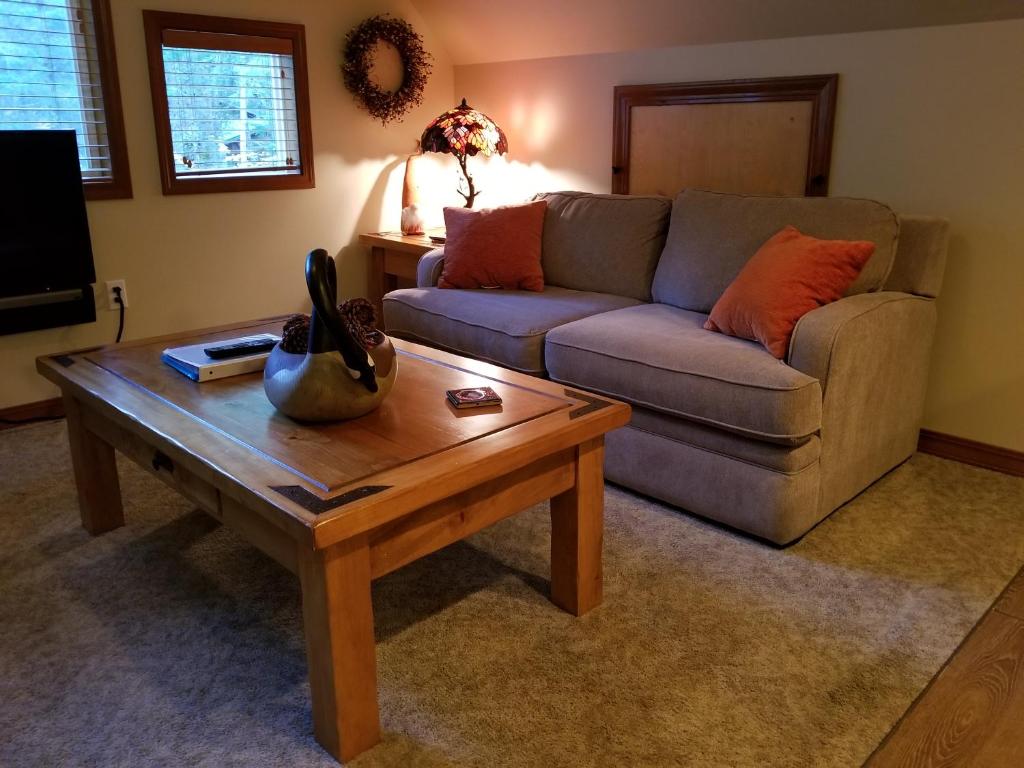 Cozy Studio Apartment photo 2