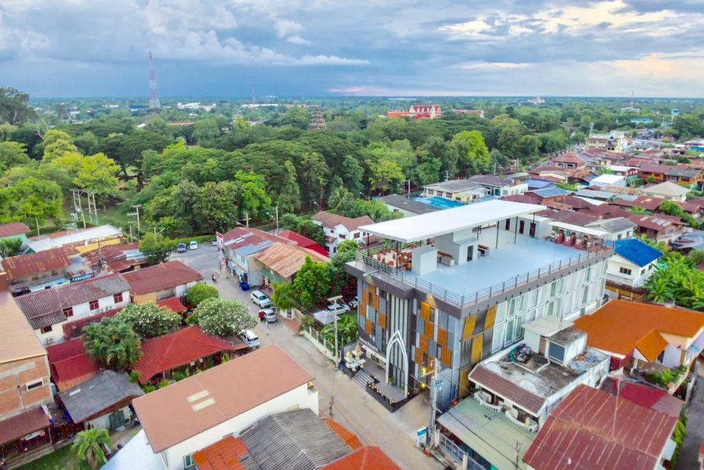 Phimai Paradise Hotel - Tap to explore photos