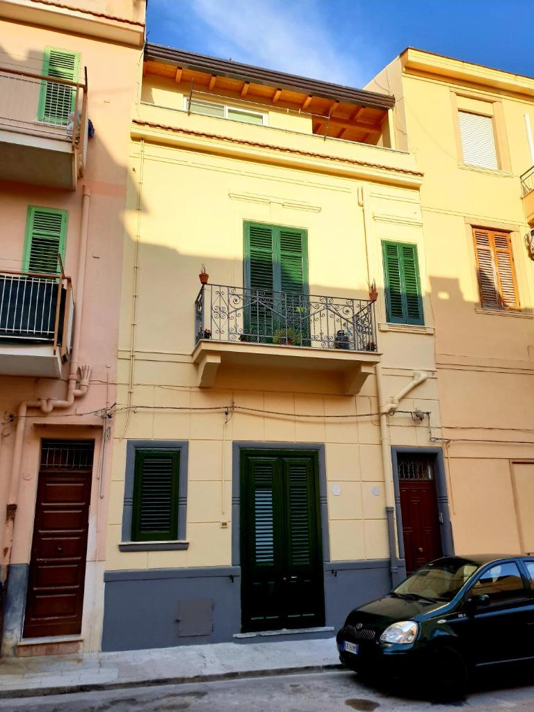 Rifinito bilocale in centro, Casa Verdi, 2° Piano photo 1