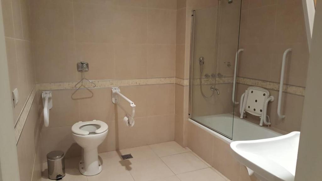 Howard Johnson Hotel Piedras Moras photo 2
