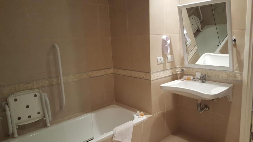 Howard Johnson Hotel Piedras Moras photo 3