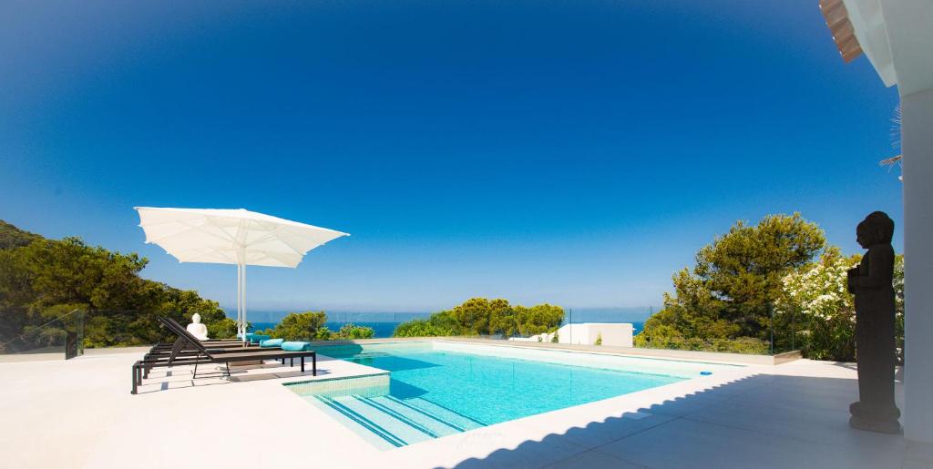 White Villa Ibiza photo 3