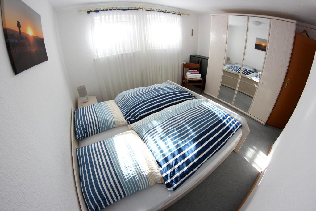 Ruhige und gemütliche Ferienwohnung in Calden photo 3