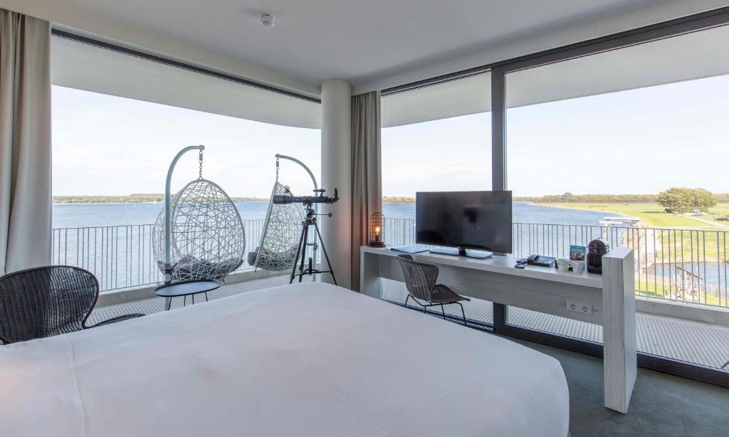 Fletcher Hotel-Restaurant Het Veerse Meer photo 4