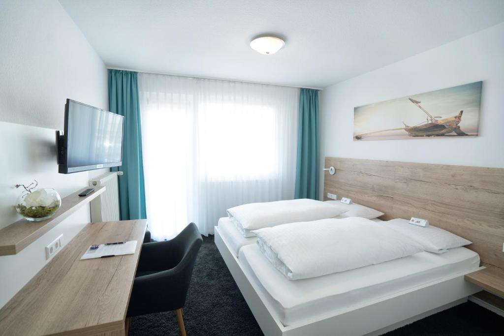 Hotel zur Sonne Room Type - Standard Double Room