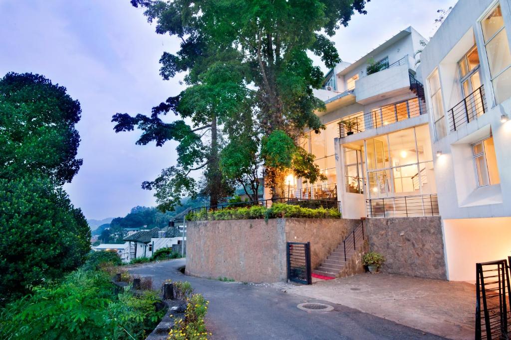 Hotel See Kandy photo 2